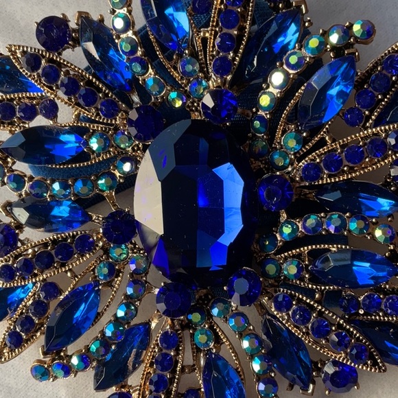 💙 TIEKS SAPPHIRE JEWELED FLOWER 💙 NWOT 💙 - Picture 6 of 16